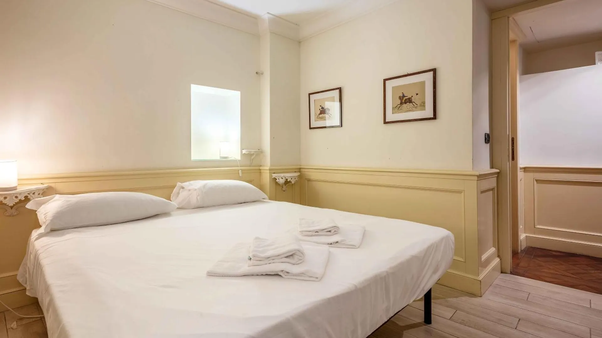 Exclusive 4 Bedrooms Apartment Near Duomo Milaan 0*,